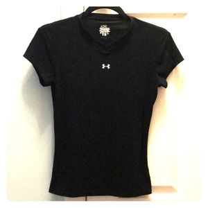 Under Armour short sleeve workout shirt size M